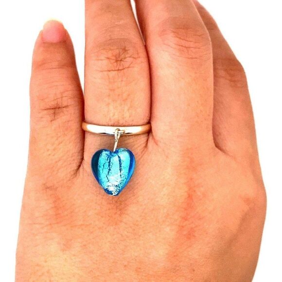 Silver Heart Dangle Ring - Picture 5 of 6